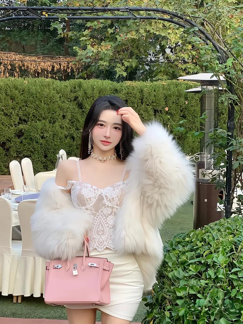 御梦子麻衣学姐圣诞战袍幕后花絮