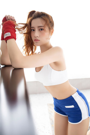 美女被虐故事