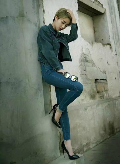 女人扒开腿秘?真人视频直播免费观看