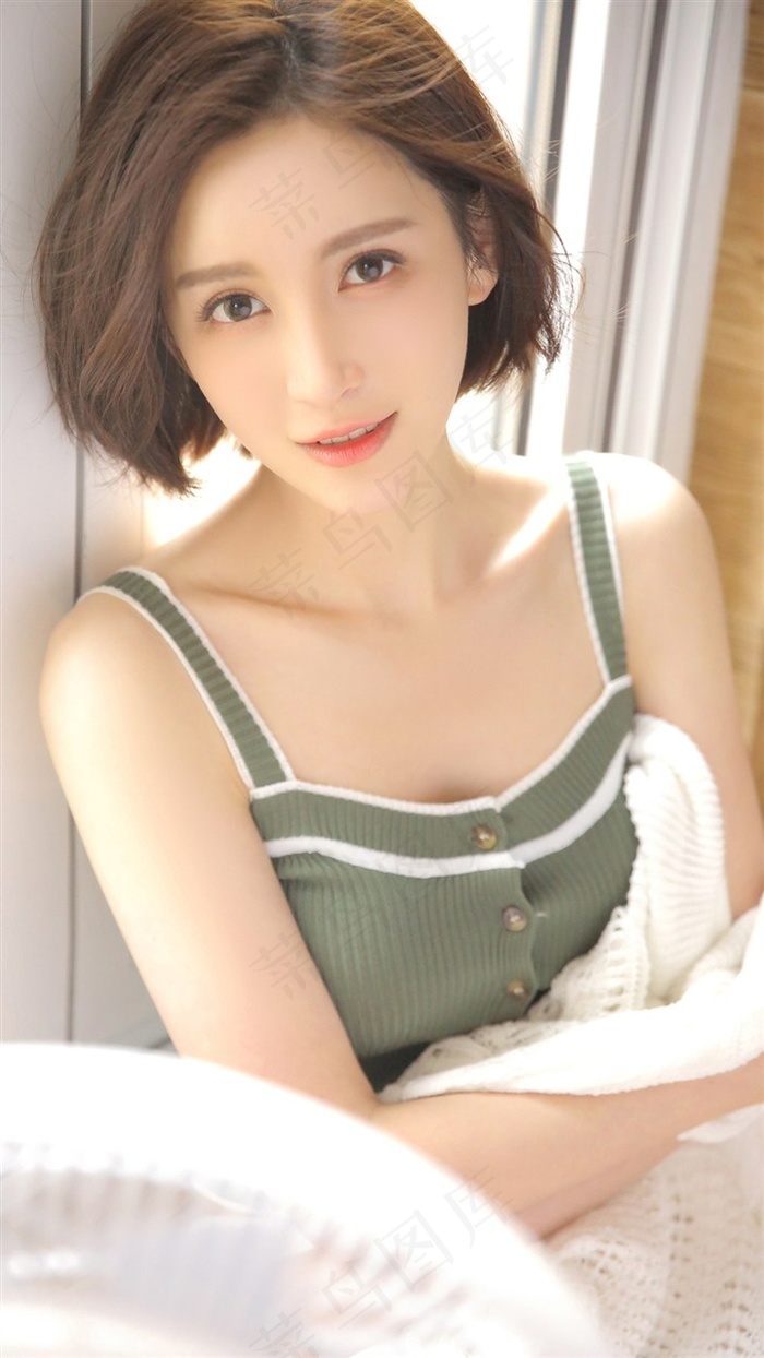 客服边接电话差点叫出声